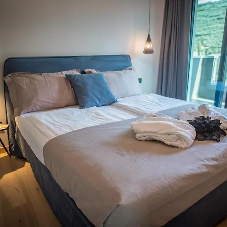 Enrica 4* Riva del Garda